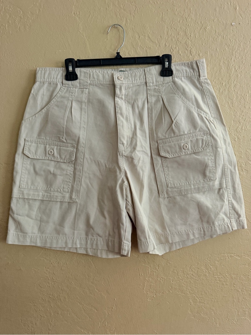 Cabela's Women's Cargo Shorts in Beige